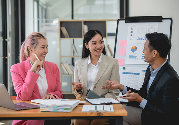 ADP のグローバルな給与計算ソリューションの仕組み